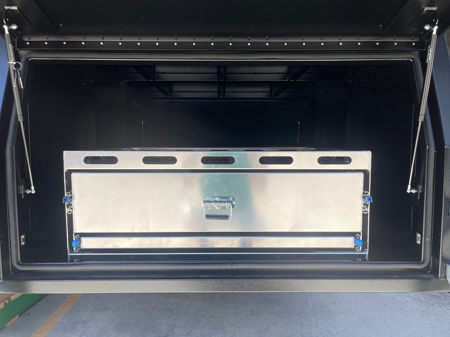 1000mm Wide Camping Drawer