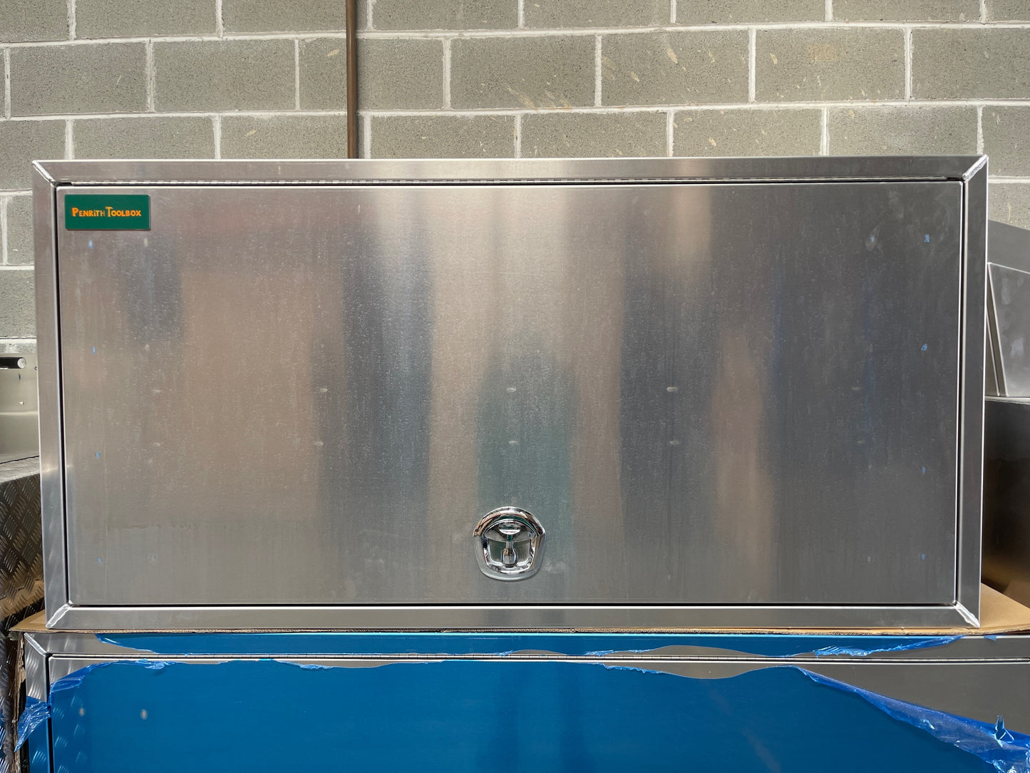 Truck Toolbox - 1800mm (L) * 600mm (W) * 900mm (H) - 2.5mm Flat Alloy