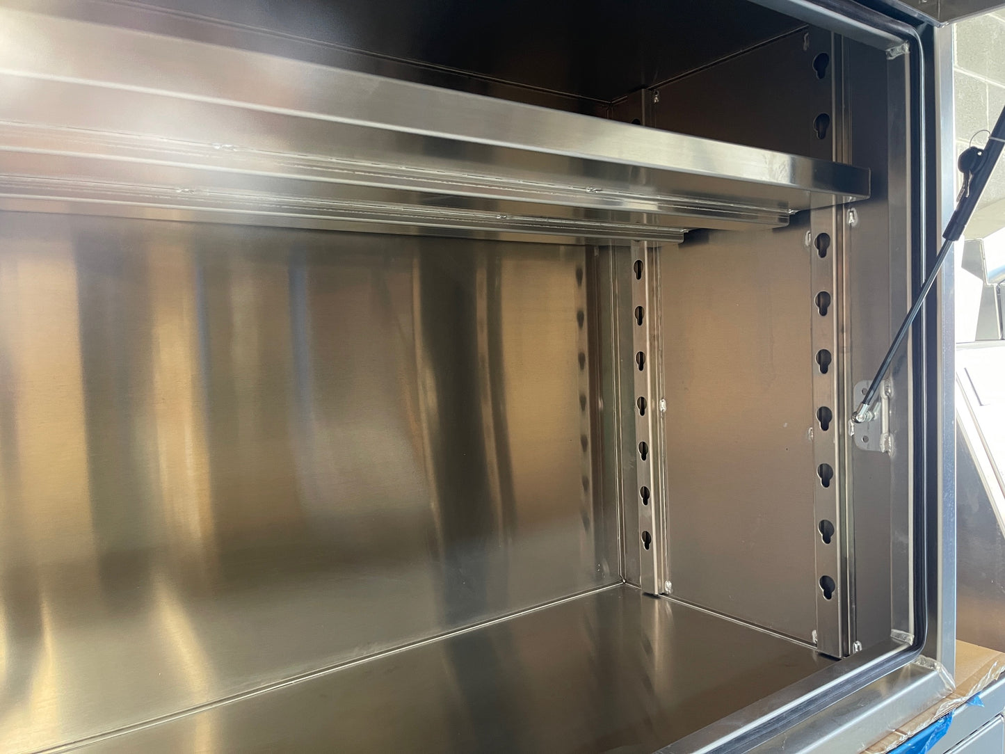Truck Toolbox - 1800mm (L) * 600mm (W) * 900mm (H) - 2.5mm Flat Alloy