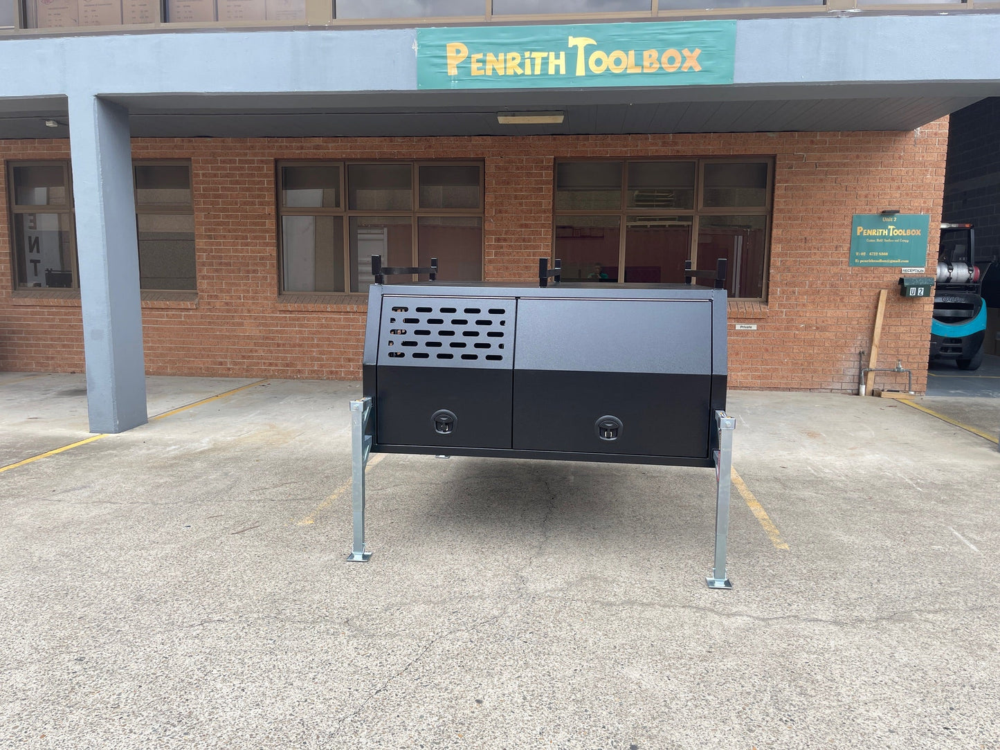 Black 1800mm Canopy with 1/4 Dog Cage - 4 Doors - Flat Alloy - Jack off with Legs - 2.5mm Marine Grade
