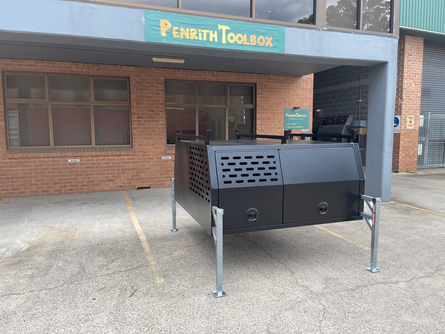 Black 1800mm Canopy with 1/4 Dog Cage - 4 Doors - Flat Alloy - Jack off with Legs - 2.5mm Marine Grade