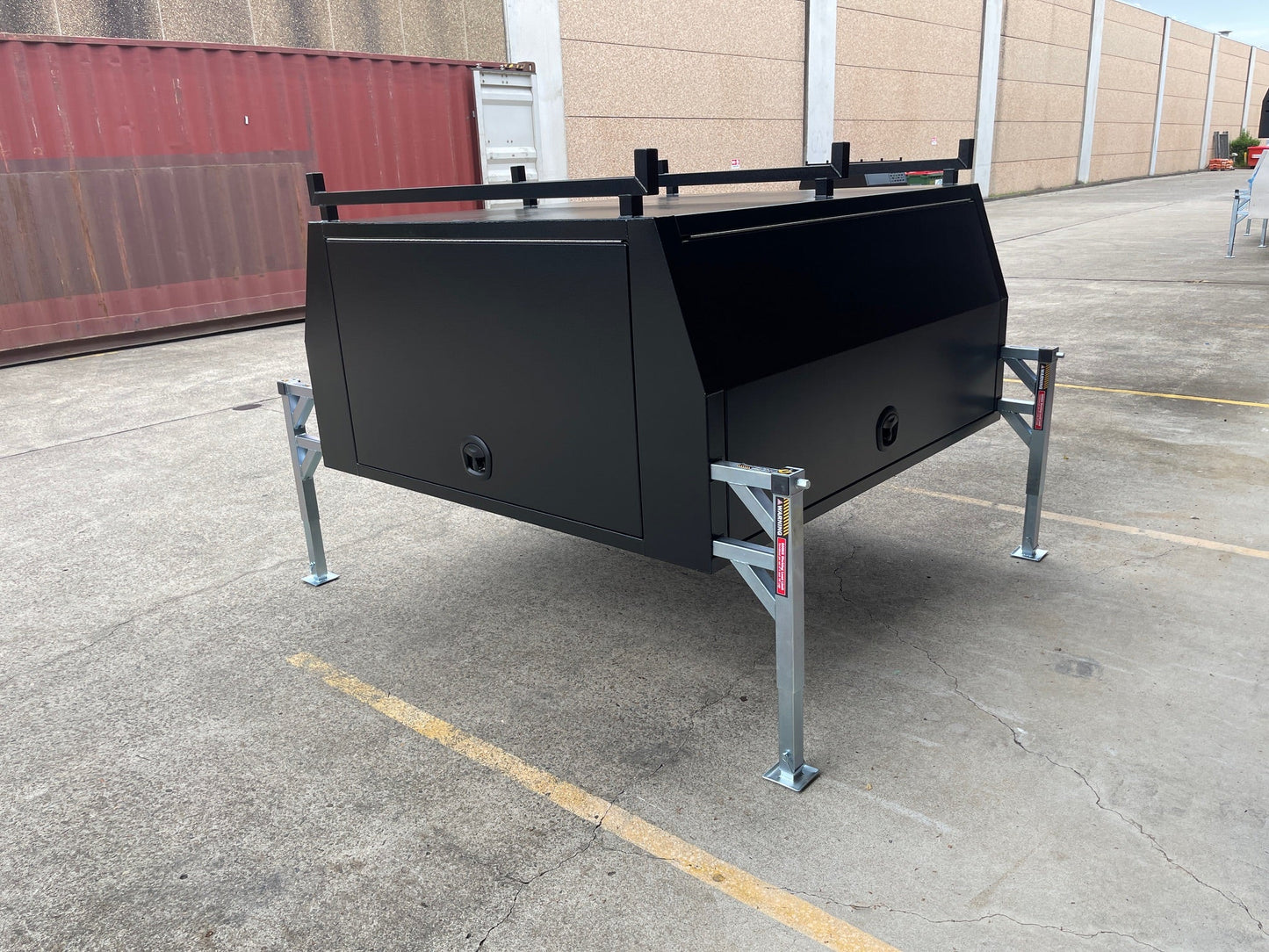 Black 1800mm Canopy with 1/4 Dog Cage - 4 Doors - Flat Alloy - Jack off with Legs - 2.5mm Marine Grade