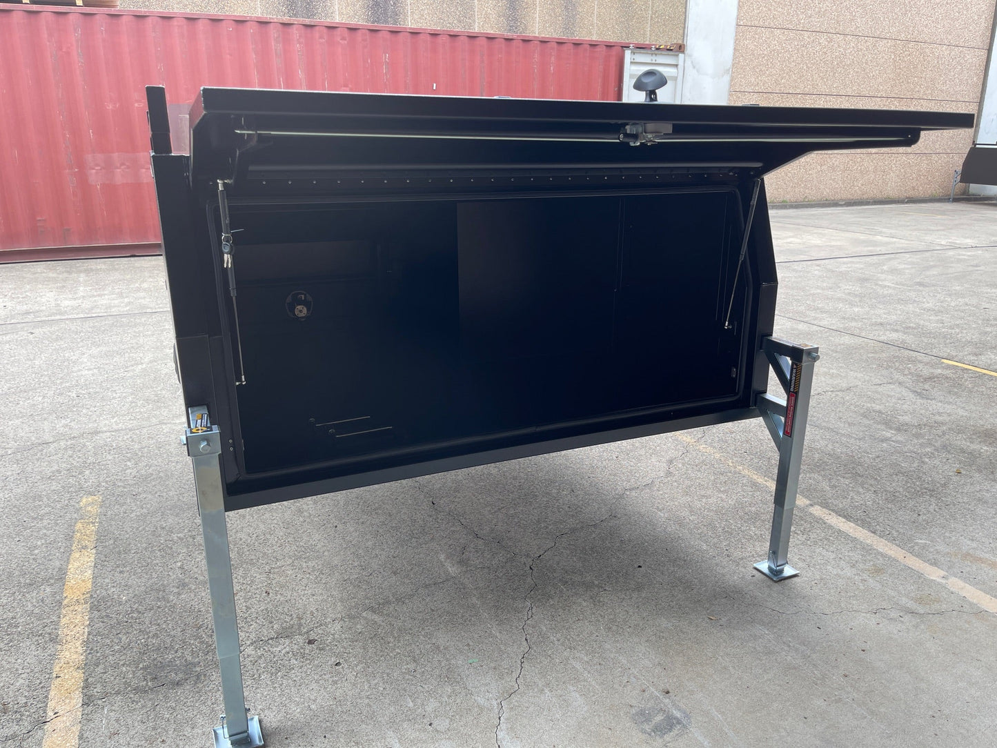 Black 1800mm Canopy with 1/4 Dog Cage - 4 Doors - Flat Alloy - Jack off with Legs - 2.5mm Marine Grade
