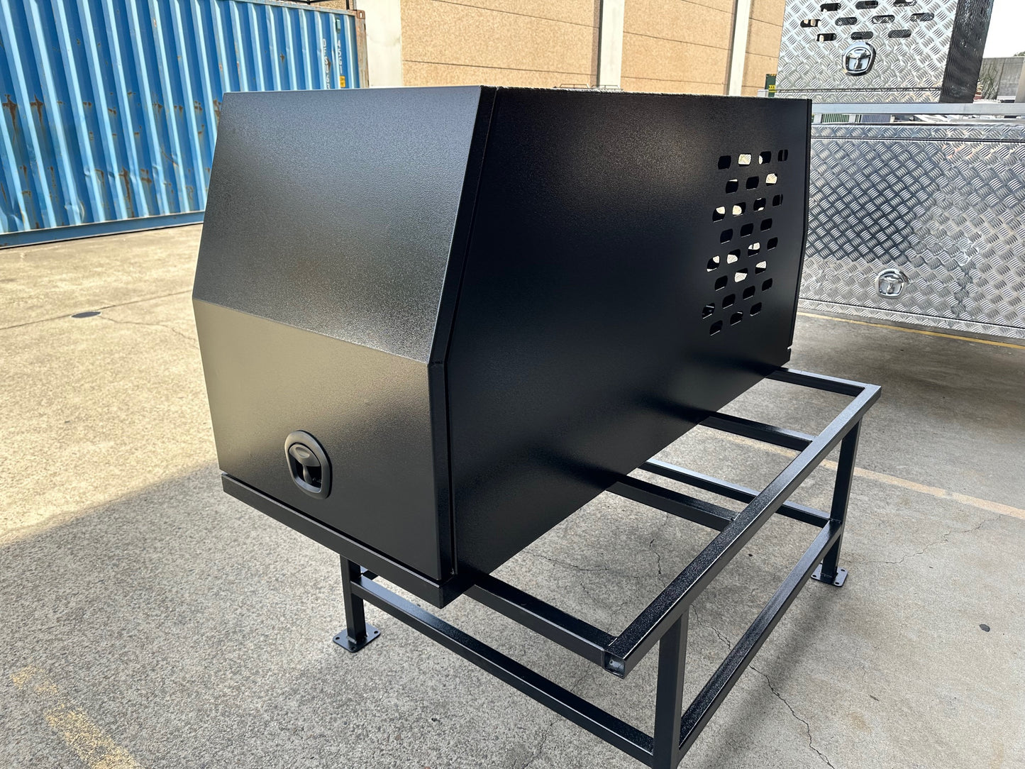 800mm Black Half Canopy/Half Dog Box - 2.5mm Marine Grade Flat Alloy