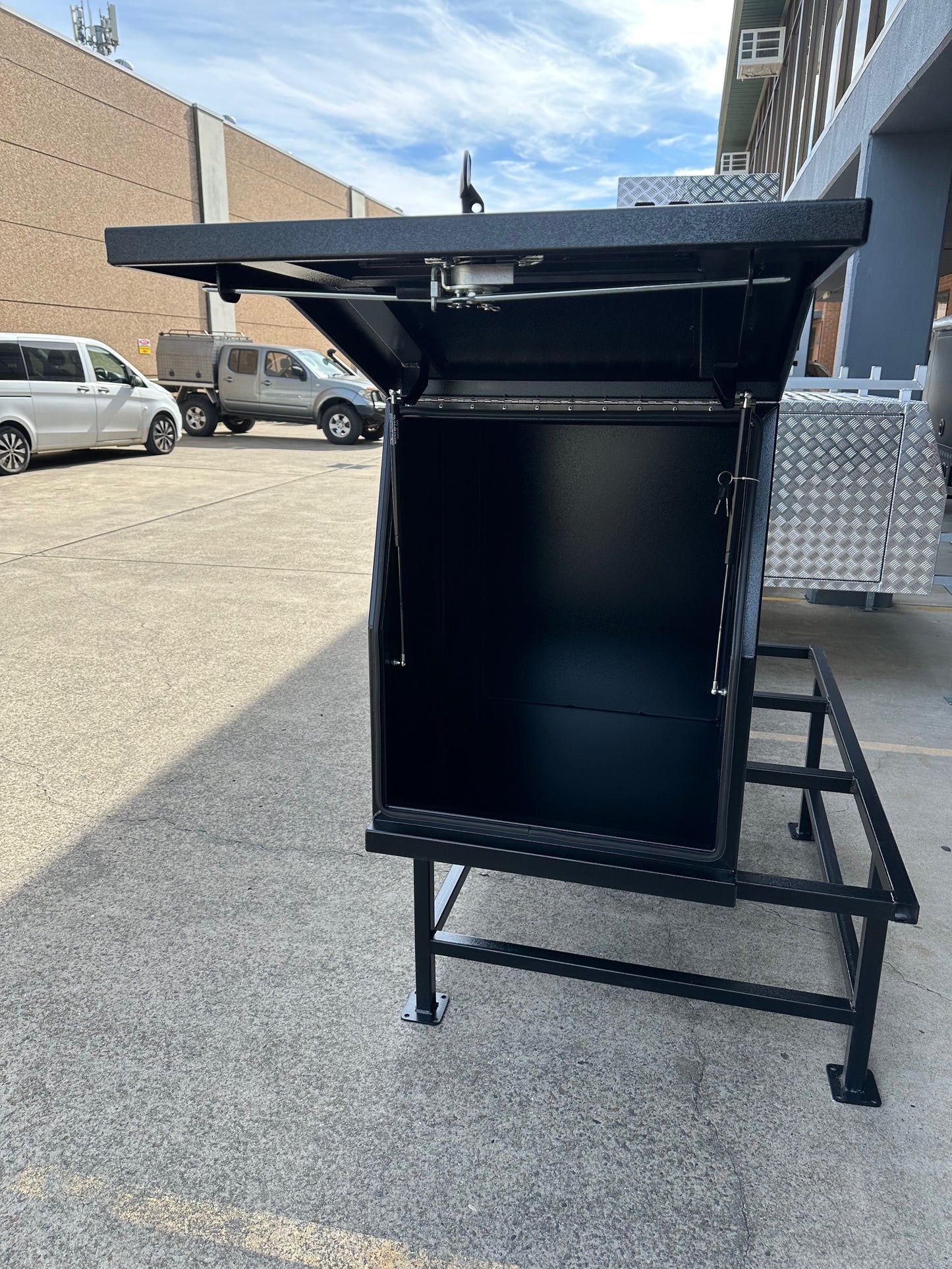 800mm Black Half Canopy/Half Dog Box - 2.5mm Marine Grade Flat Alloy