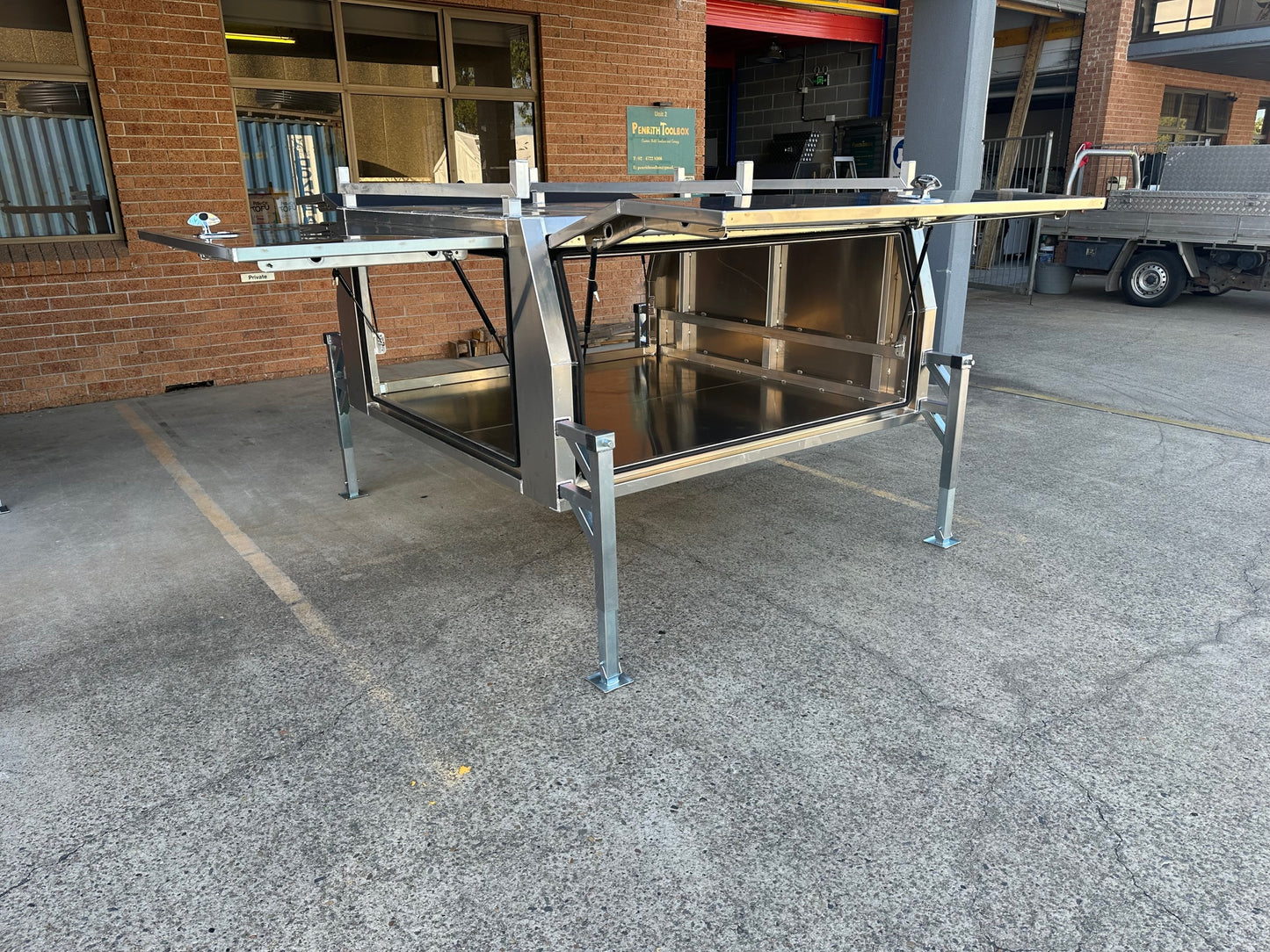 1800mm Dual Cab Canopy with Lift off Legs