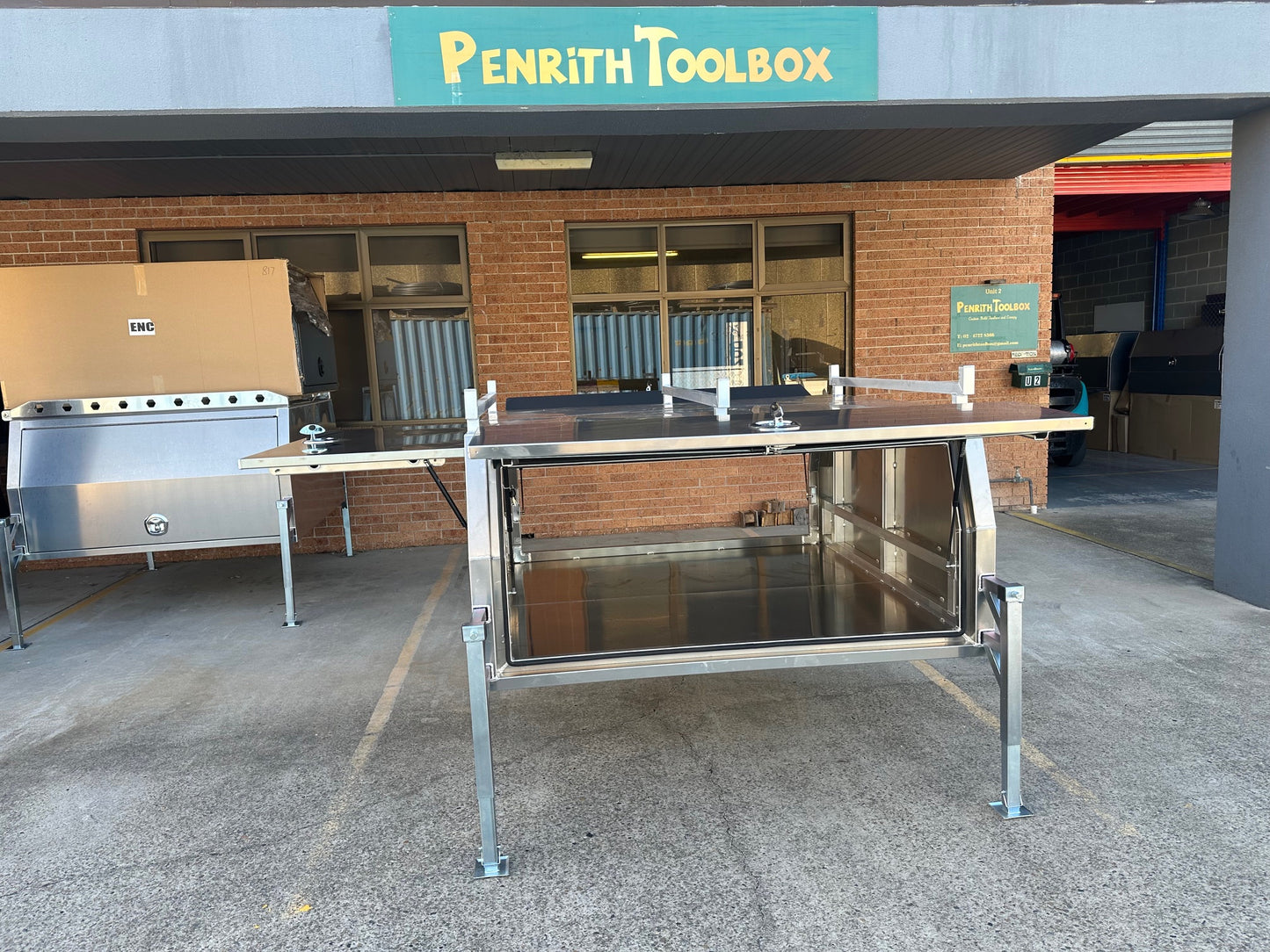 1800mm Dual Cab Canopy with Lift off Legs
