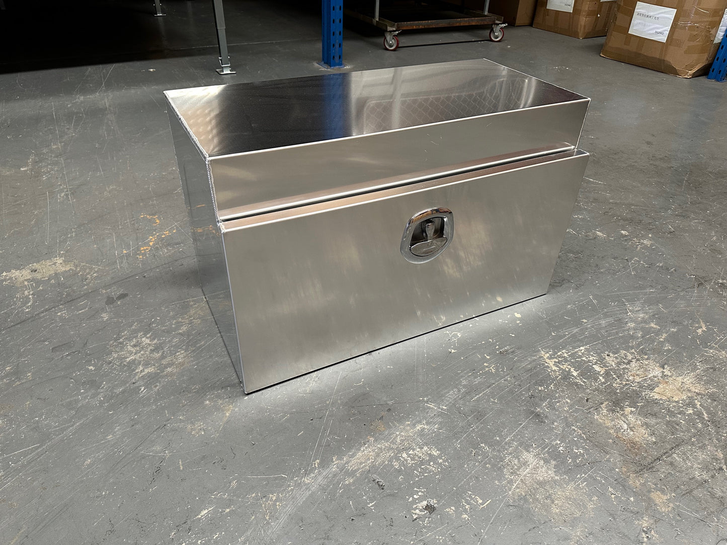 900mm Aluminum Under Truck Tray Toolbox