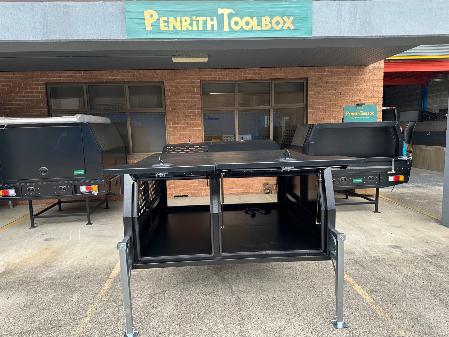 1800mm Dual Cab Lift off Canopy with Double Dog Cage - Powder Coated in Black