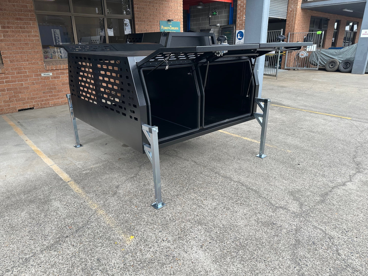 1800mm Dual Cab Lift off Canopy with Double Dog Cage - Powder Coated in Black