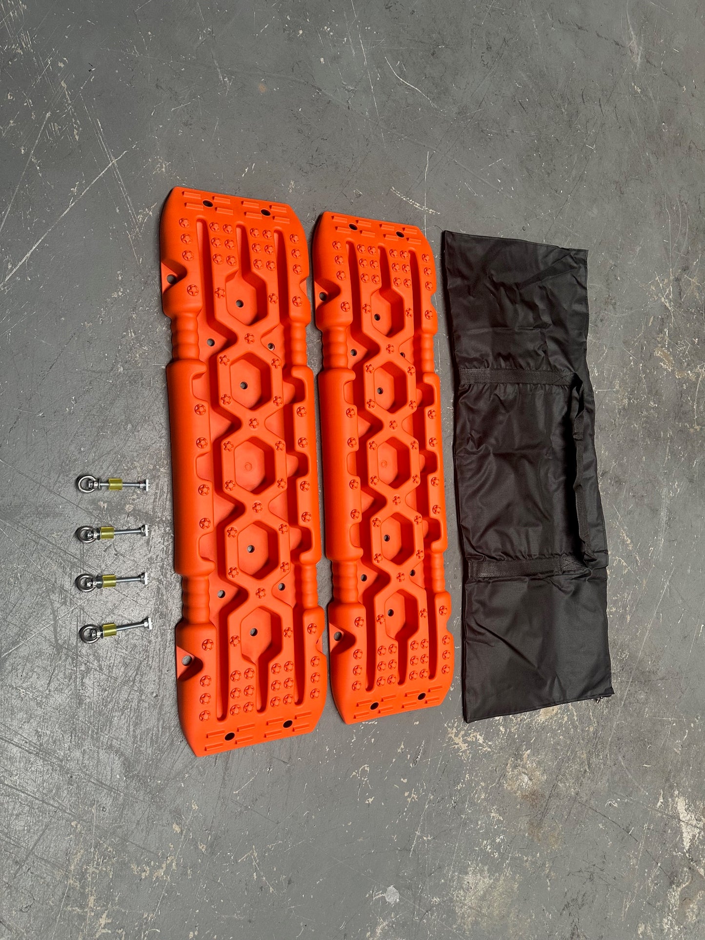 Recovery Tracks Boards 10Ton Sand Trucks Mud Snow Grass 4WD Black 2PCS