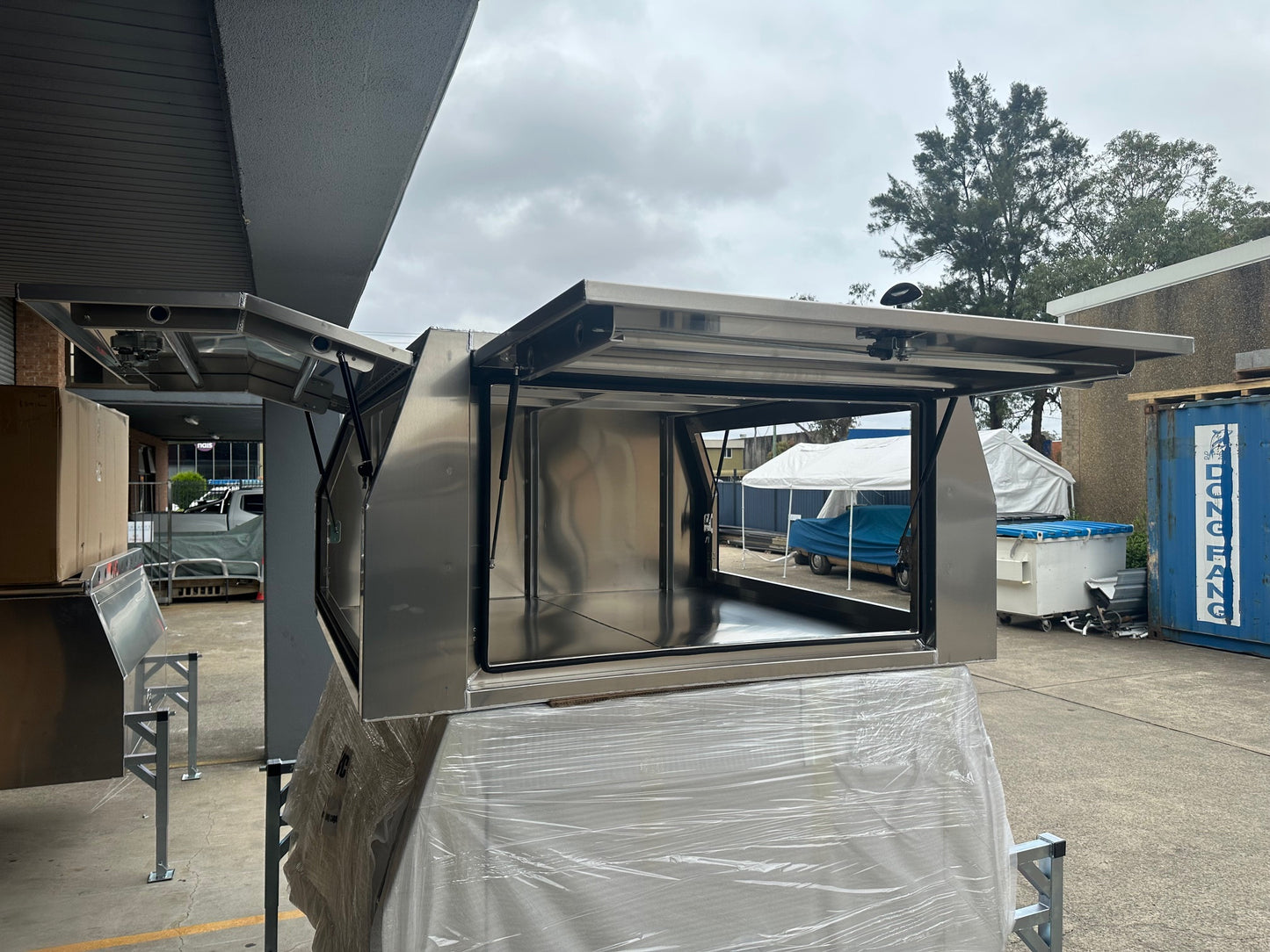 New Arrival!!! 1800mm Standard Canopy - 2.5mm Aluminium Flat plate - 3 Doors