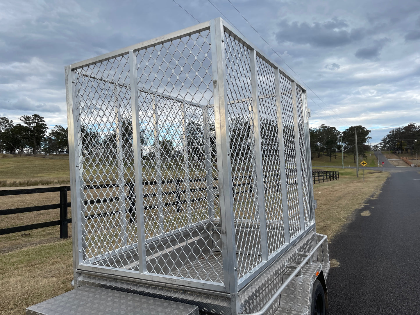 Easter Sale!!! 8x5 Aluminum Trailer Cage