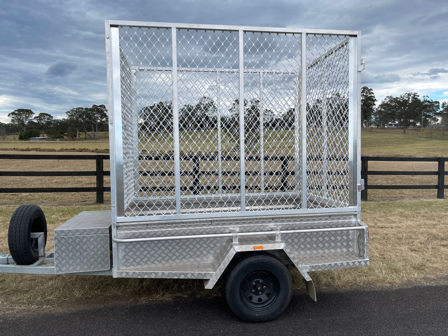 Easter Sale!!! 8x5 Aluminum Trailer Cage