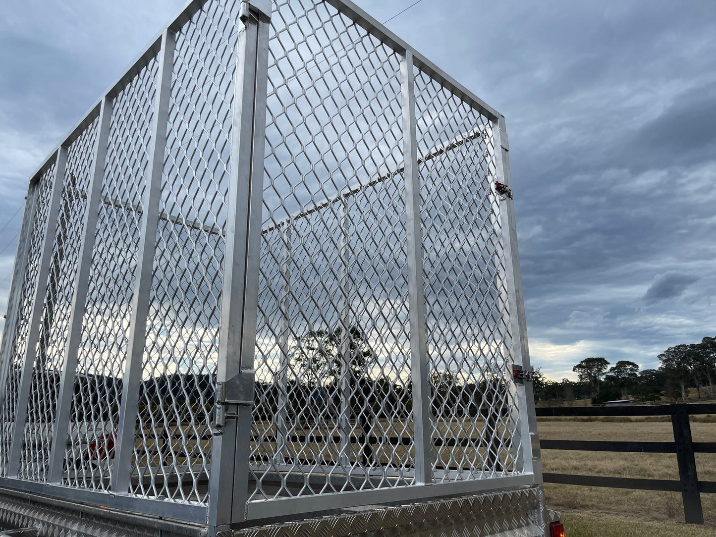 Easter Sale!!! 8x5 Aluminum Trailer Cage