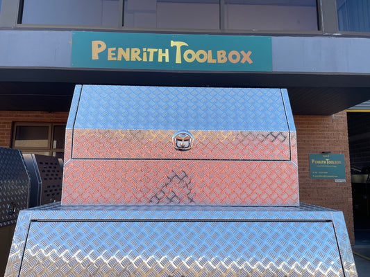 3/4 Door 1500mm (L) x 550mm (W) x 820mm (H) - 2.5mm Aluminum Checker Plate