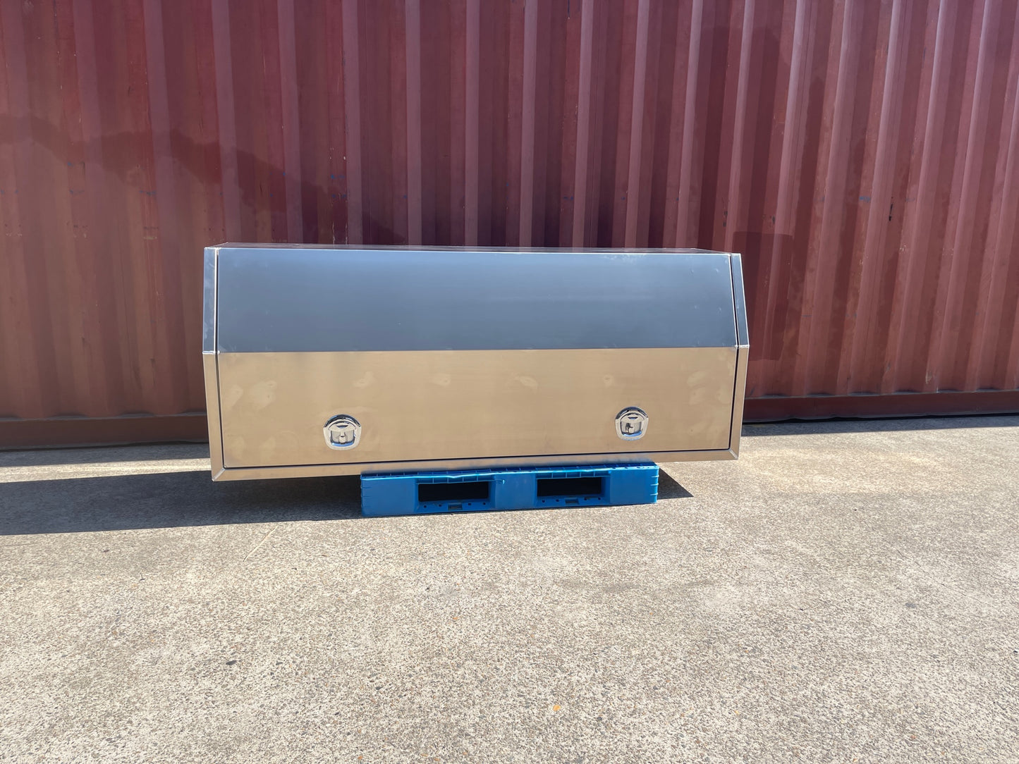 AFD216085FP - 2100mm x 600mm x 850mm Aluminum Flat Plate Marine Grade