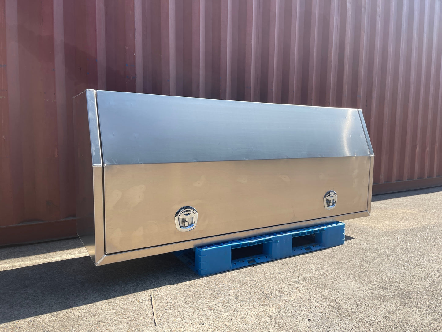 AFD216085FP - 2100mm x 600mm x 850mm Aluminum Flat Plate Marine Grade