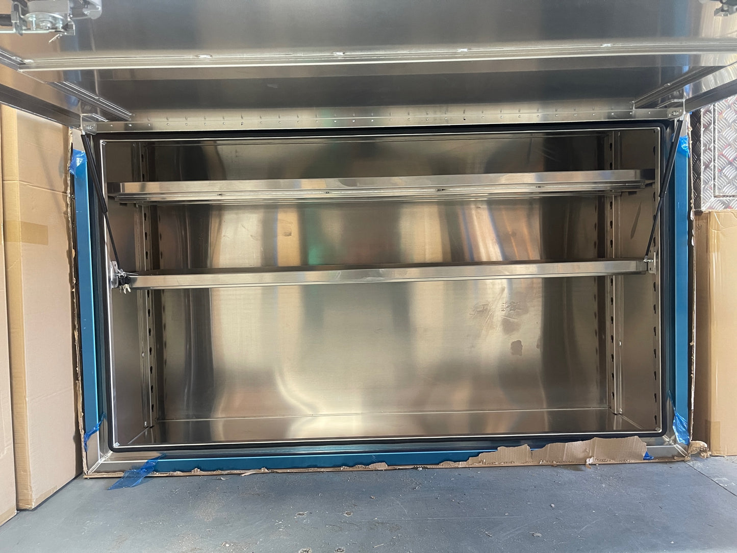 Truck Box - 2000mm (L)x 600mm (W) * 1200mm (H) - 2.5mm Flat Alloy