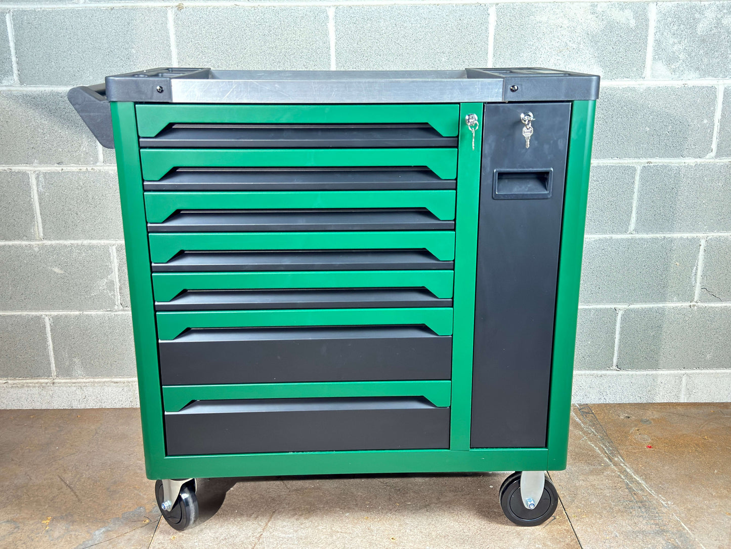 Super Sale while Stock last!!! 7 Drawer Tool Trolley with Slide out Pantry