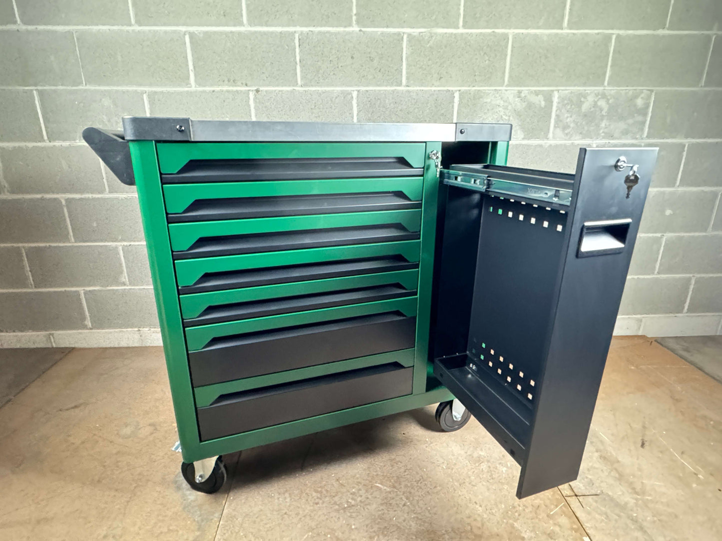 Super Sale while Stock last!!! 7 Drawer Tool Trolley with Slide out Pantry
