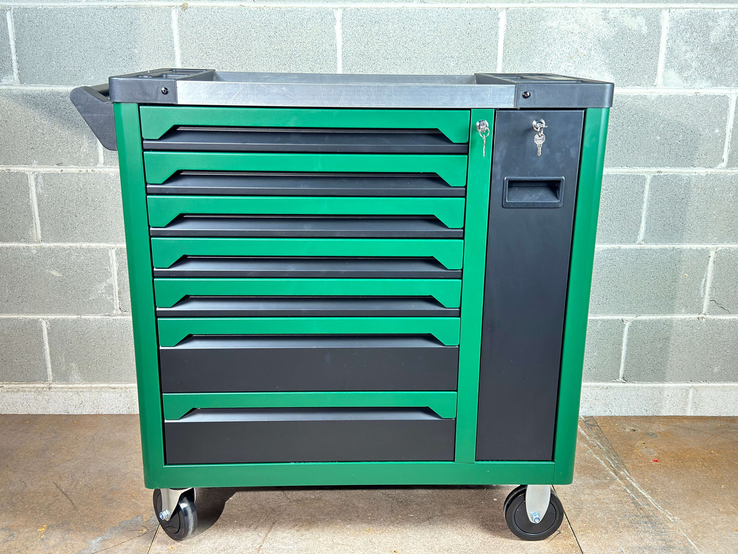 Super Sale while Stock last!!! 7 Drawer Tool Trolley with Slide out Pantry