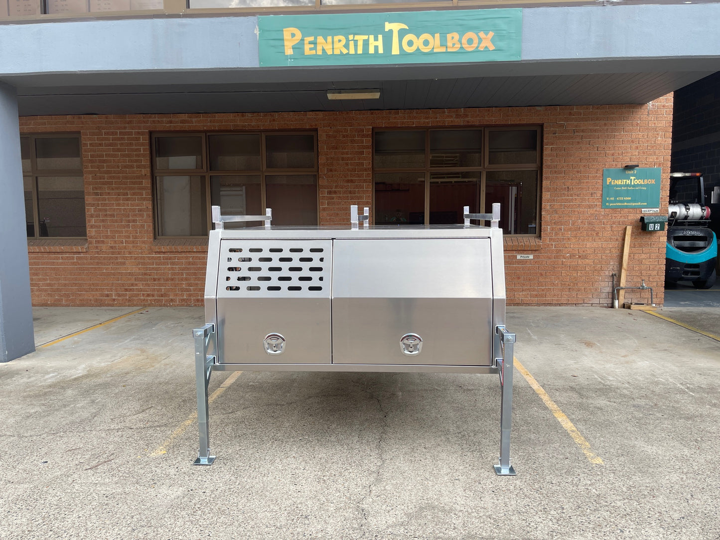 1800mm Canopy with 1/4 Dog Cage - Flat Alloy - Jack off with Legs - 2.5mm Marine Grade