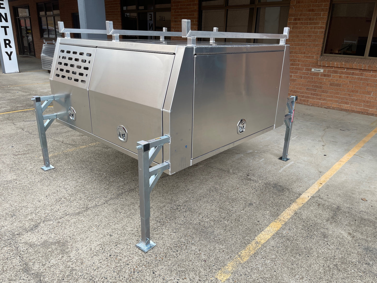 1800mm Canopy with 1/4 Dog Cage - Flat Alloy - Jack off with Legs - 2.5mm Marine Grade