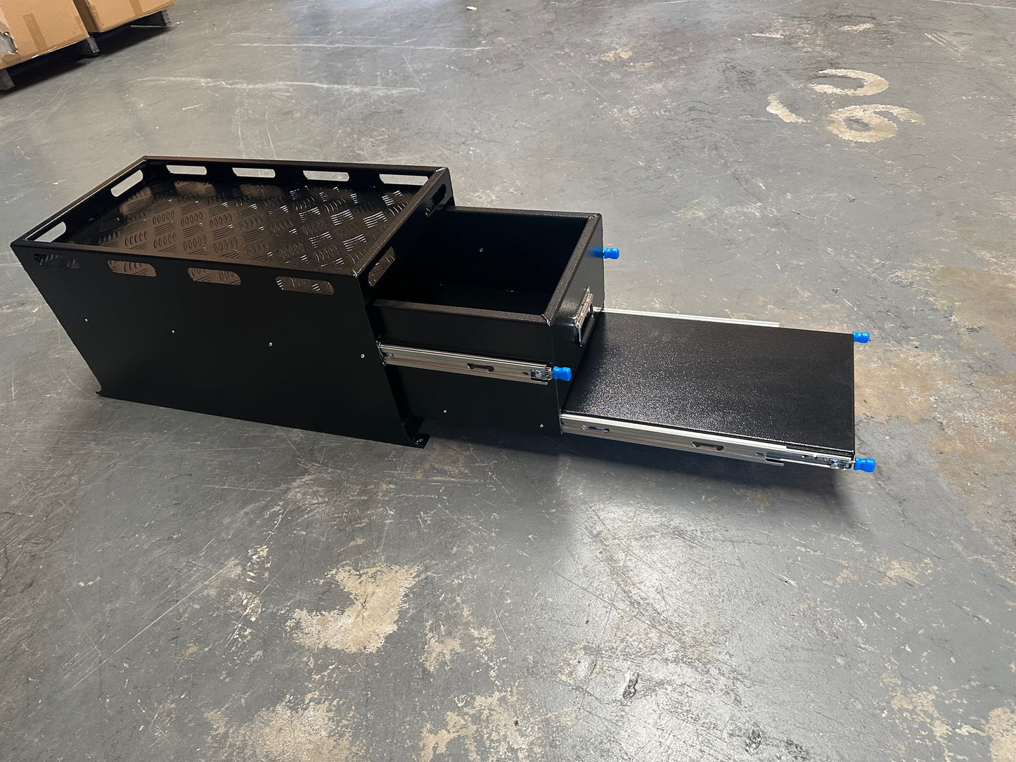 Black 400mm Camping Drawer - Flat Aluminium