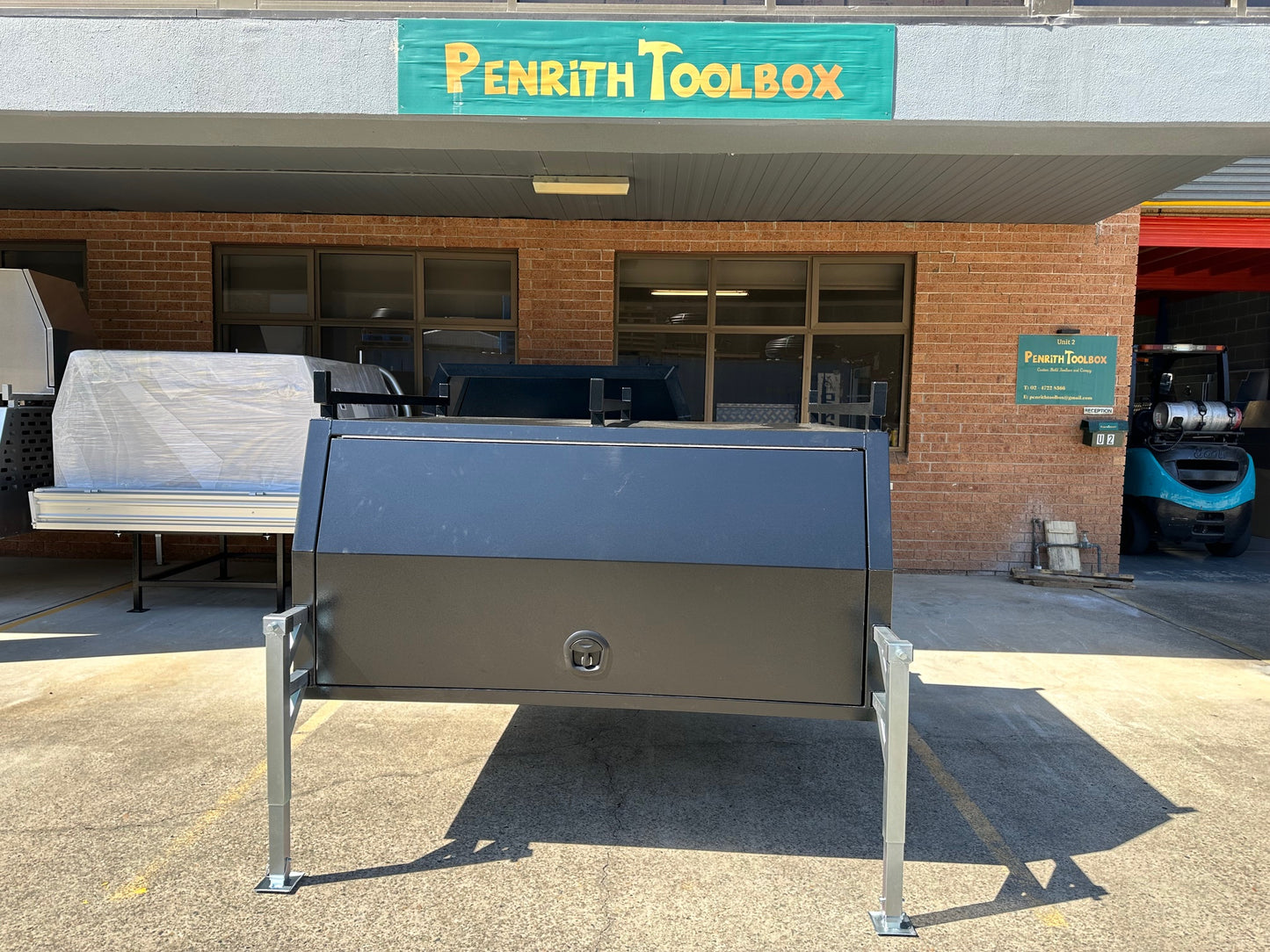 Extra Large - Black 1800mm (L) x 1845mm (W) x 945mm (H) Lift off Canopy in 2.5mm Aluminum Flat Plate