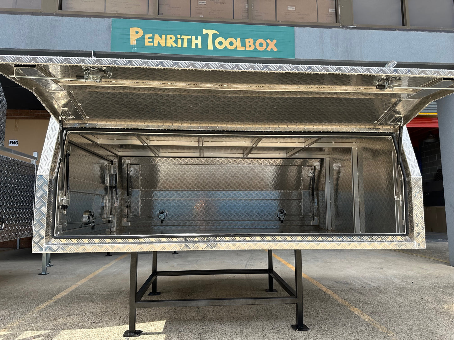 2400mm * 1770mm * 860mm High Single Cab Liftoff Canopy in Aluminum Checker Plate (Copy) (Copy) (Copy)