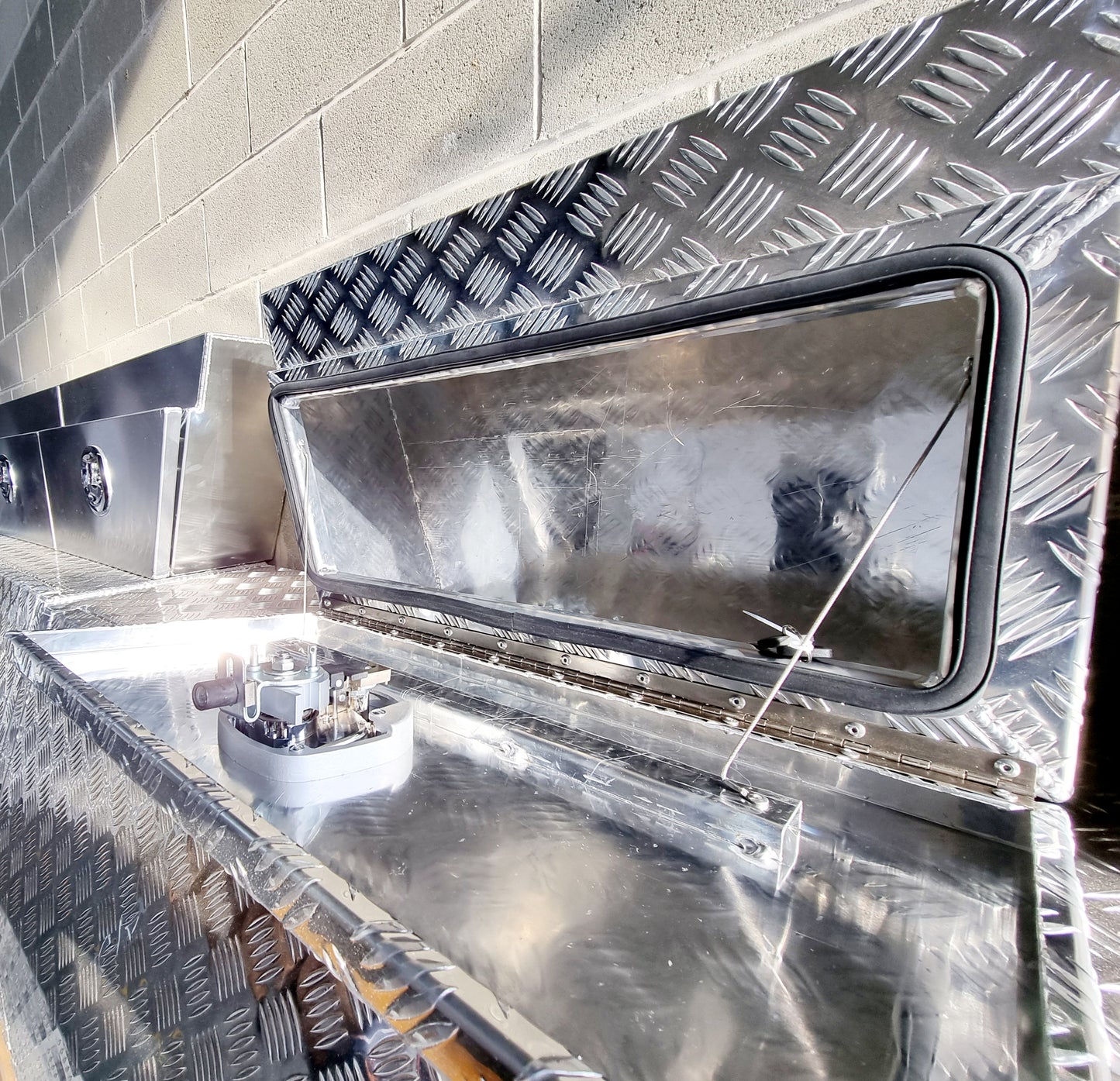 Under The Tray Toolbox - for Ute - Special Deal 20% off