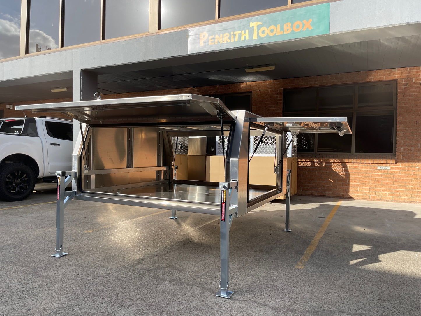 1800mm (L) x 1770mm (W) x 860mm (H) Lift off Canopy in 2.5mm Aluminum Flat Plate